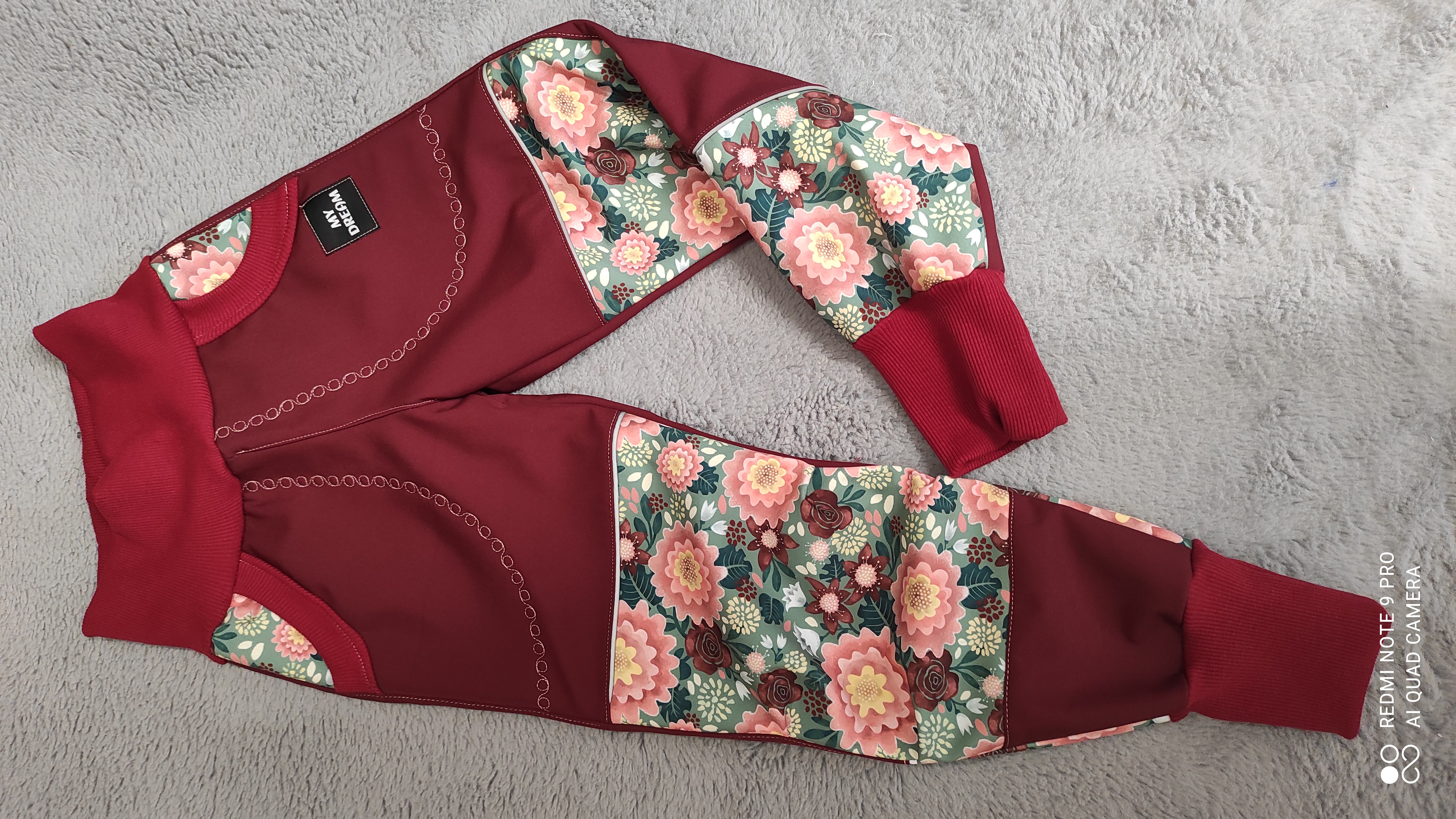 KVĚTY (více barev na výběr )