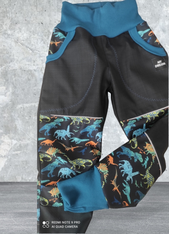 DINO - více možných barev