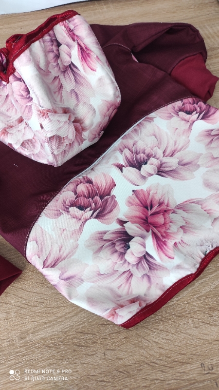 bunda Pivoňky s bordó  ( více možných barev)